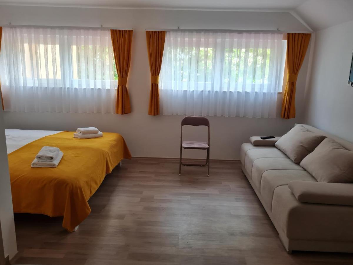 Bed and Breakfast Restoran I Sobe Savic Krnjak Exterior foto