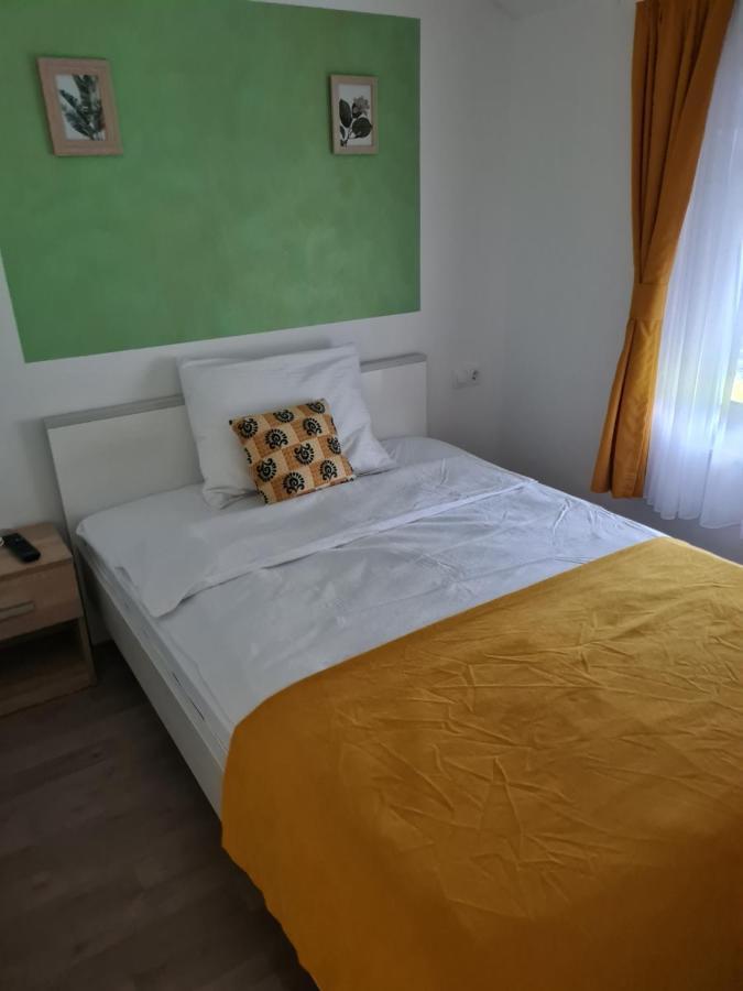 Bed and Breakfast Restoran I Sobe Savic Krnjak Exterior foto
