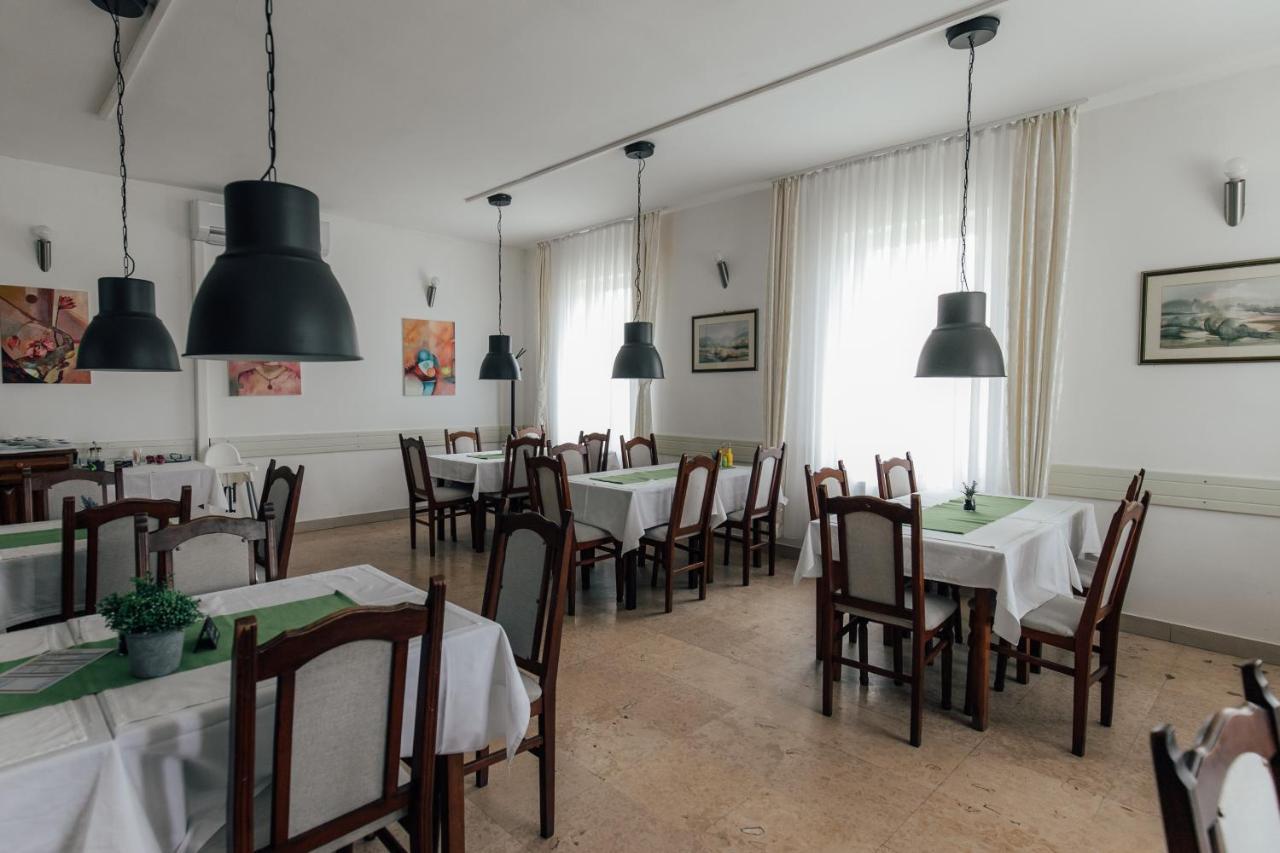 Bed and Breakfast Restoran I Sobe Savic Krnjak Exterior foto