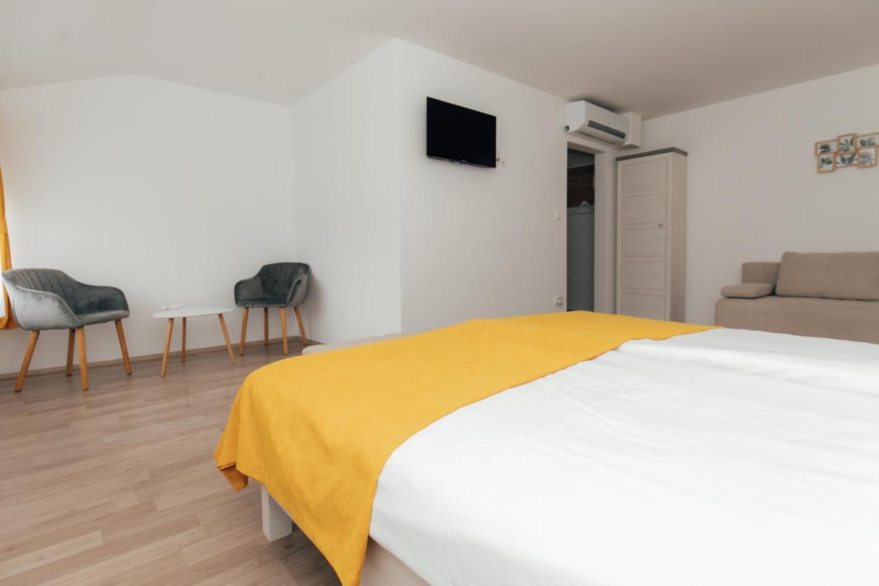 Bed and Breakfast Restoran I Sobe Savic Krnjak Exterior foto