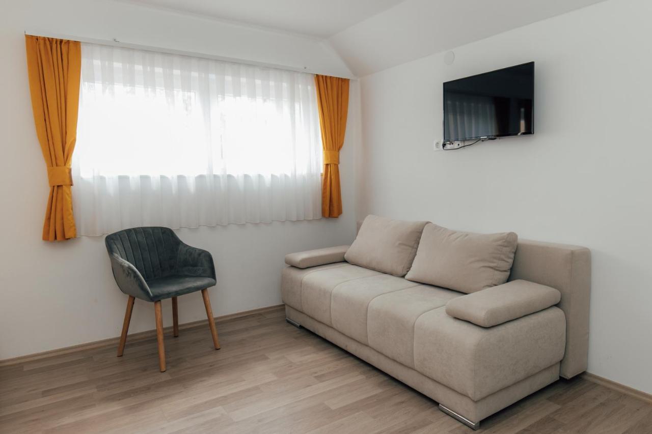 Bed and Breakfast Restoran I Sobe Savic Krnjak Exterior foto