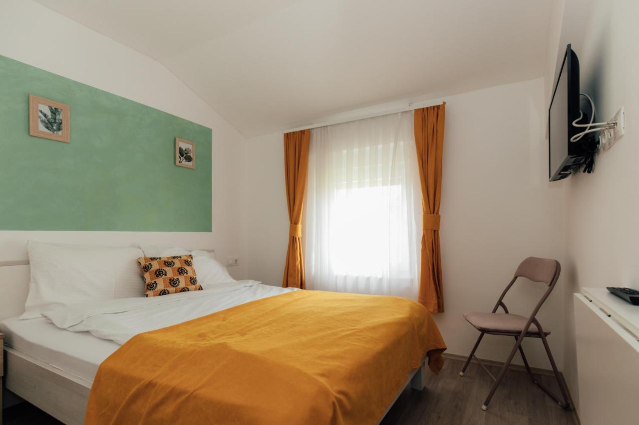 Bed and Breakfast Restoran I Sobe Savic Krnjak Exterior foto
